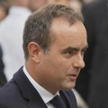 Premijer Lekornu najavio pad cena: Francuska pušta u promet 10 miliona barela dizela iz rezervi