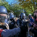 Policija pokazala „empatiju”, stopirana upotreba šok-bombi
