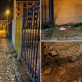 Ugroženi učenici OŠ „Vuk Karadžić“ – Neuređeno dvorište, ulaz raskpan i bez ograde