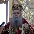 Episkop Fotije napisao dirljivu pesmu o stradanju u Bratuncu: "Srpska suza nema roditelja"