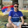 Student iz Niša predao zahteve protesta u Predsedništvo