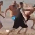 Neuhvatljiv: Pogledajte kako je lopov na plaži bio brži od policije i 10 ljudi koji su pokušali da ga zaustave