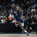 Lebron piše istoriju - prvi košarkaš barjaktar na OI