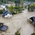 Apokaliptični prizori iz Bosne i Hercegovine: Ulice pretvorene u reke, automobili plutaju (FOTO)