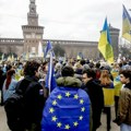 Protest u znak podrške Ukrajini ispred američkog konzulata u Milanu