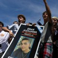 Hamas oslobodio još jednog izraelskog taoca (21): Majka ga čeka, porodica presrećna