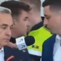 Pogledajte snimak incidenta na rumunskim izborima Đorđesku i Simon hteli da daju izjavu na mestu gde je zabranjeno, pa ih…