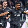 Fudbaler Juventusa Glejson Bremer uspešno operisao koleno