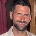 Novak se provodio u Beogradu, a pored njega ova lepotica! On nikad elegantniji, samo jedan detalj košta 800€