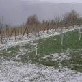 "Dvorište je za nekoliko minuta potpuno obelelo": Jak grad i nevreme protutnjali čačanskim krajem