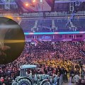 Slučaj isplate dnevnica na ruke na mitingu SNS-a pred tužilaštvom: Detalji postupka nisu dostupni javnosti