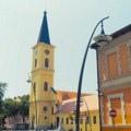 Požar u Pančevu, gašenje otežava vetar