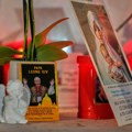Vatikan: Papa ima rak pluća, uklonjen donji režanj desnog plućnog krila