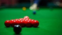 Снукер : Ролл Тхе Тапе Ронние ат 50