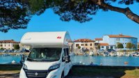 Camper