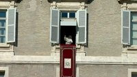 Recita Angelus da Piazza San Pietro con Papa Leone XIV